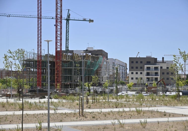 El precio de la vivienda de obra nueva se ha encarecido un 14% en Exremadura
