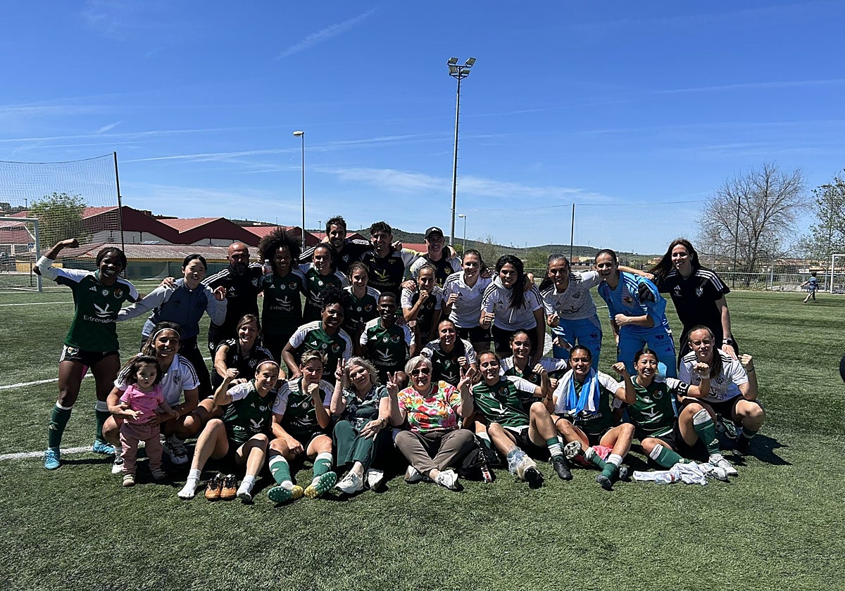 Celebración verdiblanca tras conseguir el pase para el playoff.