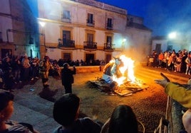 Quema de la dragona de la Ribera del Marco.