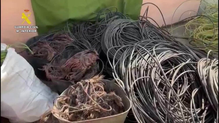 Desmantelado un grupo delictivo dedicado al robo de cableado de alumbrado público en Extremadura