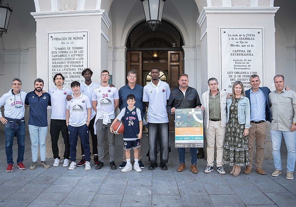 Presentación de la final a cuatro en el ayuntamiento de Mérida.