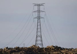 Apagón eléctrico masivo en España: Cómo reclamar retrasos y cancelaciones en transportes y reservas