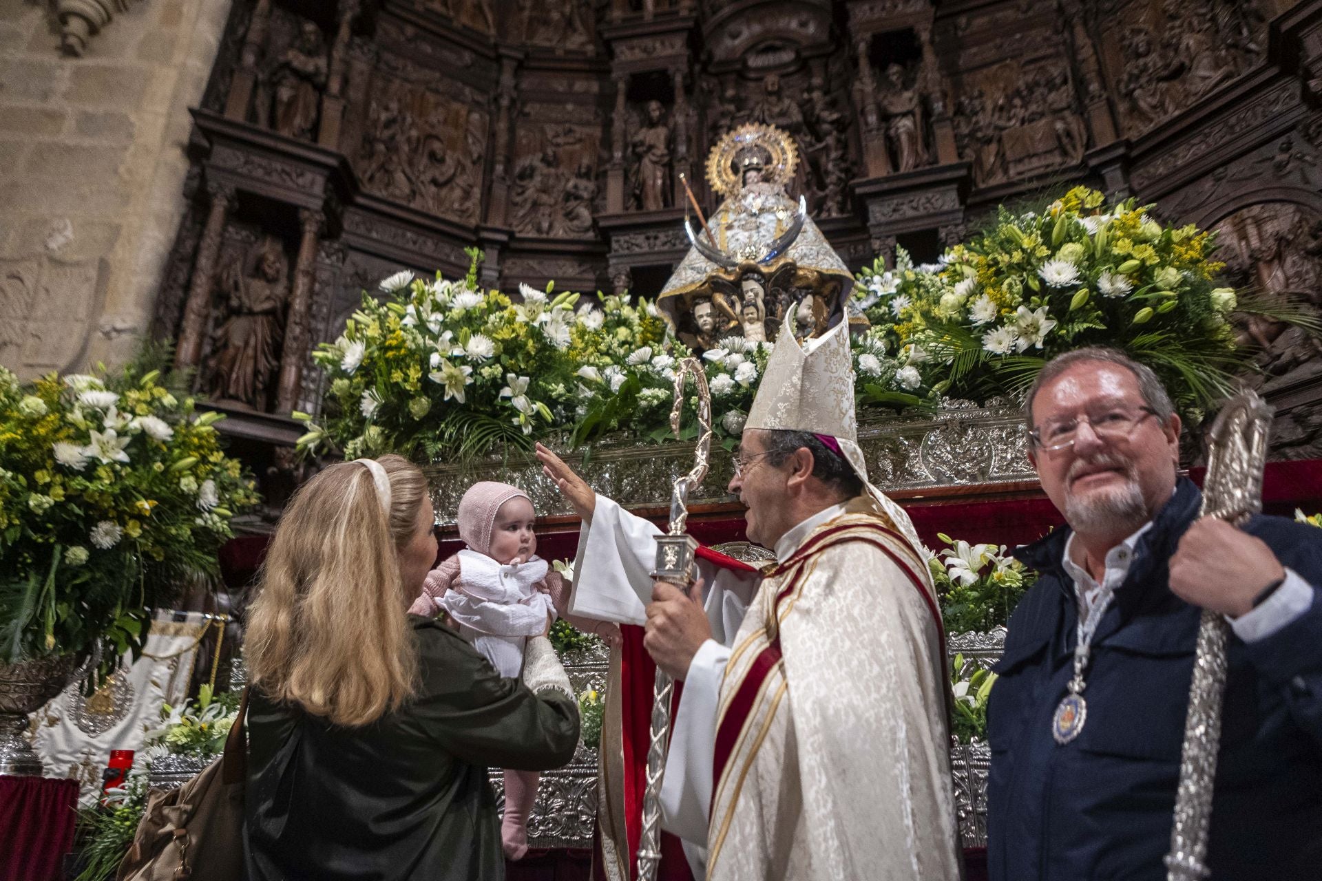 La presentación de los niños ante la Virgen de la Montaña, en imágenes