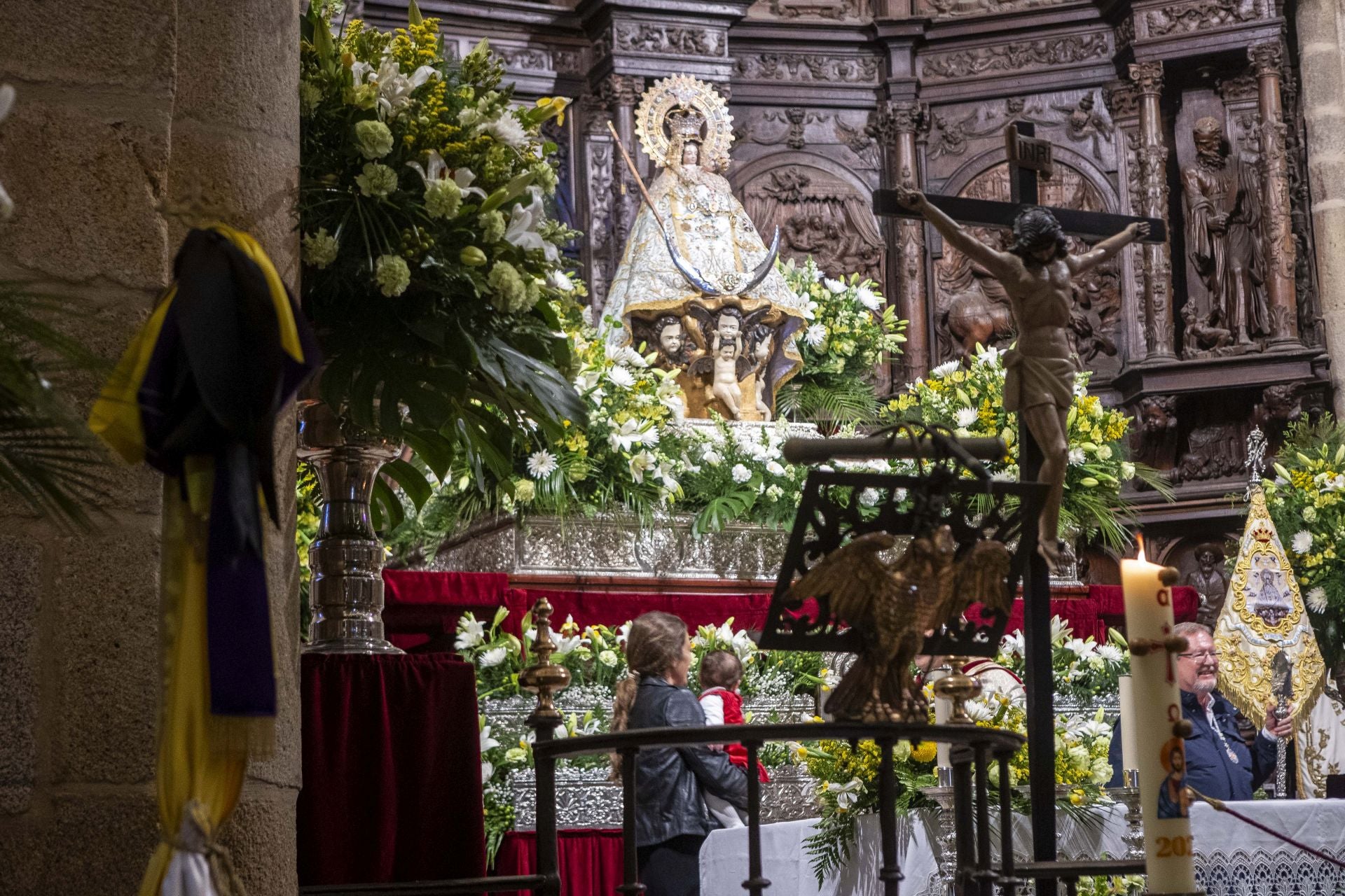 La presentación de los niños ante la Virgen de la Montaña, en imágenes