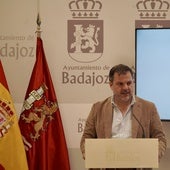 El concejal de Informática y Modernización, Javier Gijón, en rueda de prensa este jueves.