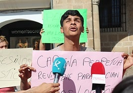 Iván Montaño en la manifestación del pasado 22 de abril en Plasencia.