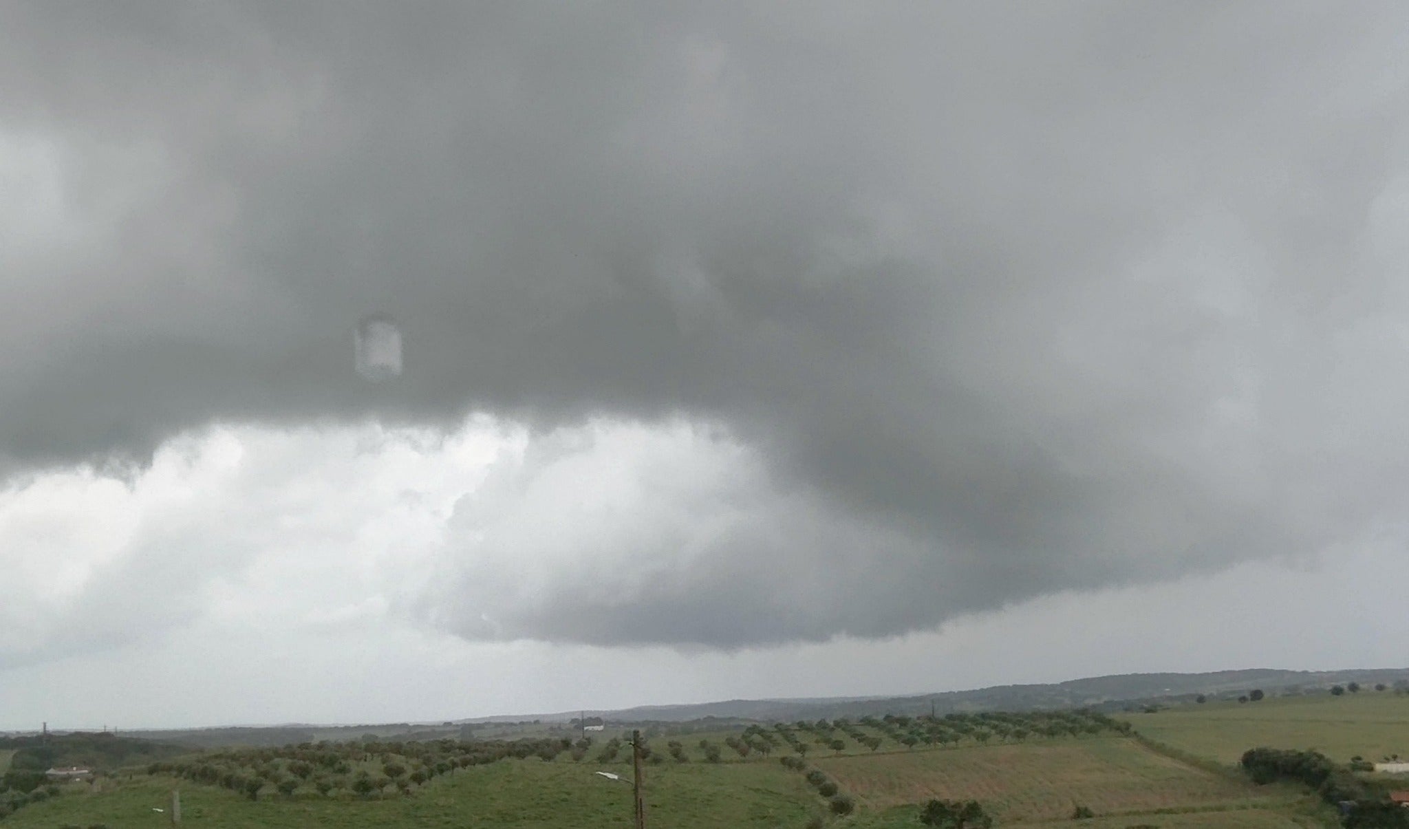 Fotos | El paso del «mini tornado» por Campomayor