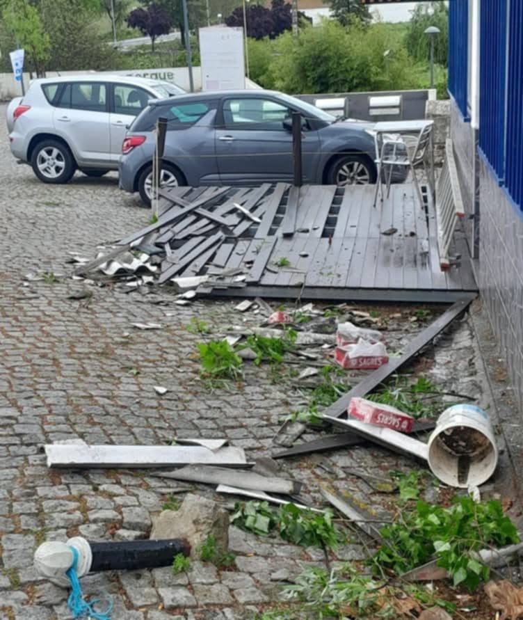 Fotos | El paso del «mini tornado» por Campomayor