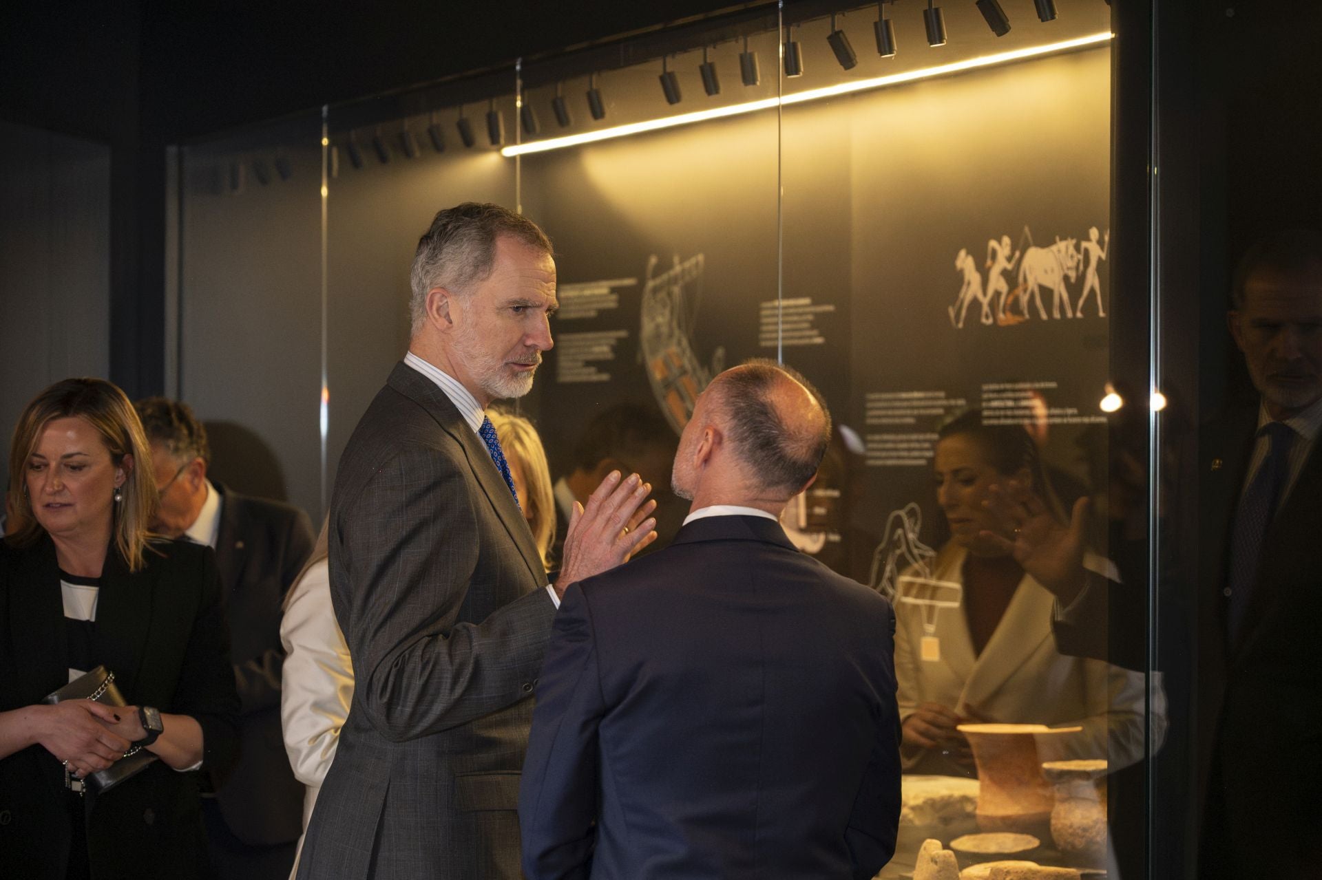 Fotos | El Rey Felipe VI inaugura la Sala Tarteso