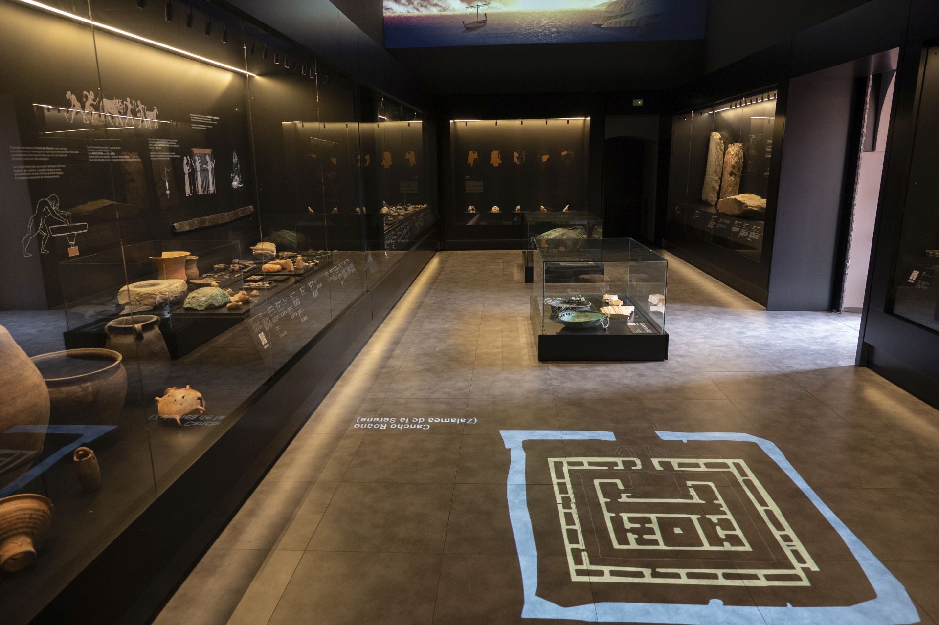 Fotos | El Rey Felipe VI inaugura la Sala Tarteso