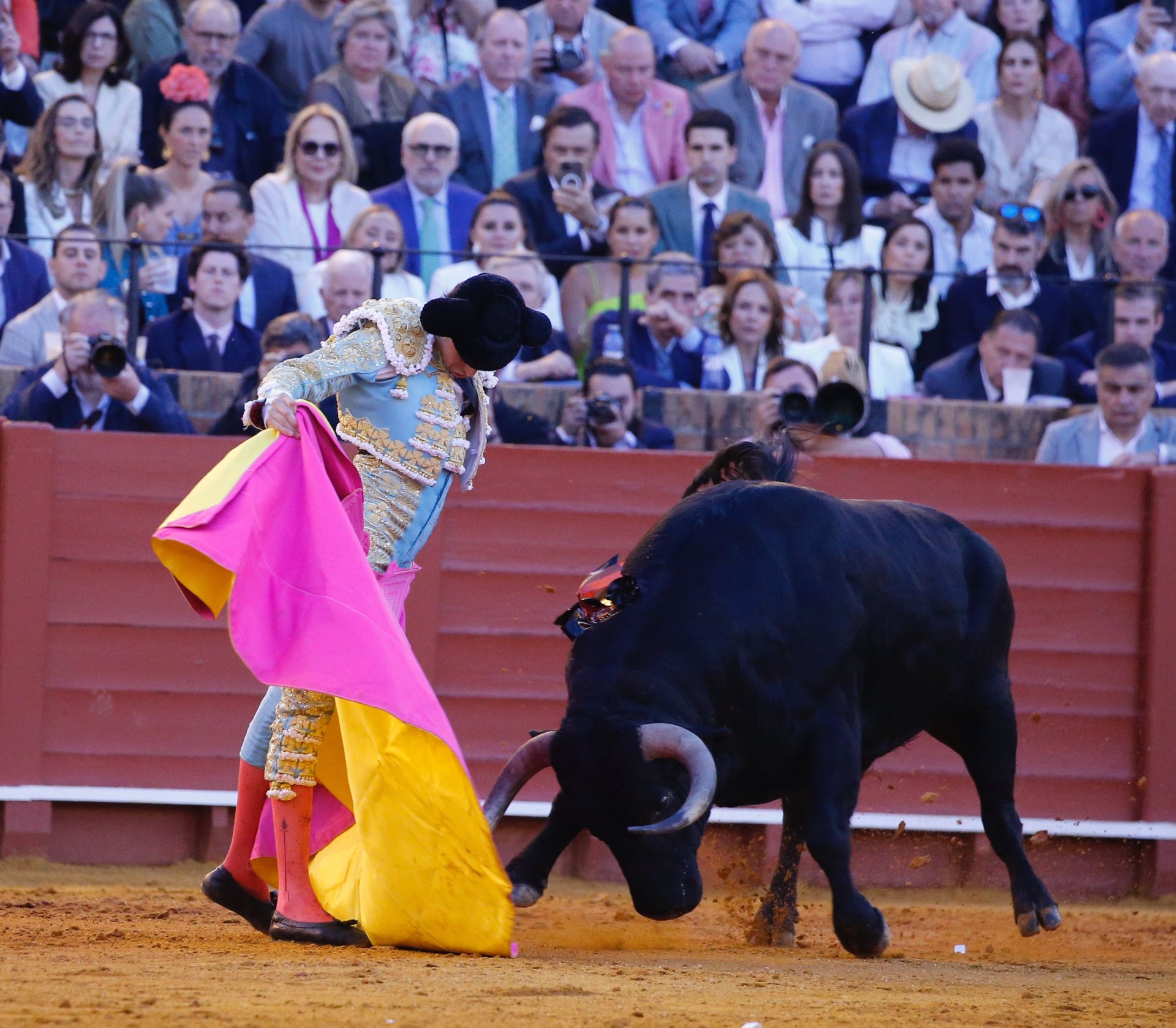 Las mejores imágenes del festejo con Perera, Roca Rey y Juan Ortega