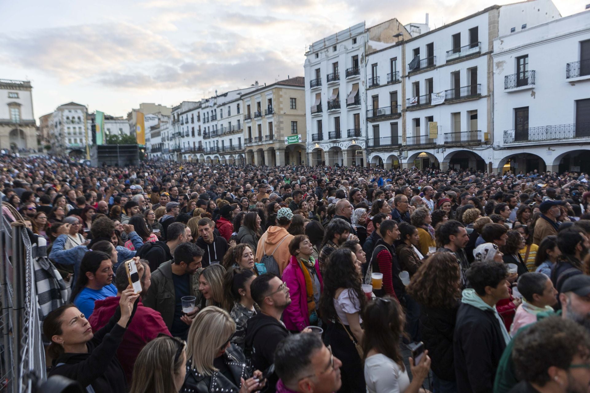 Fotos | Así ha sido el viernes de Womad en Cáceres