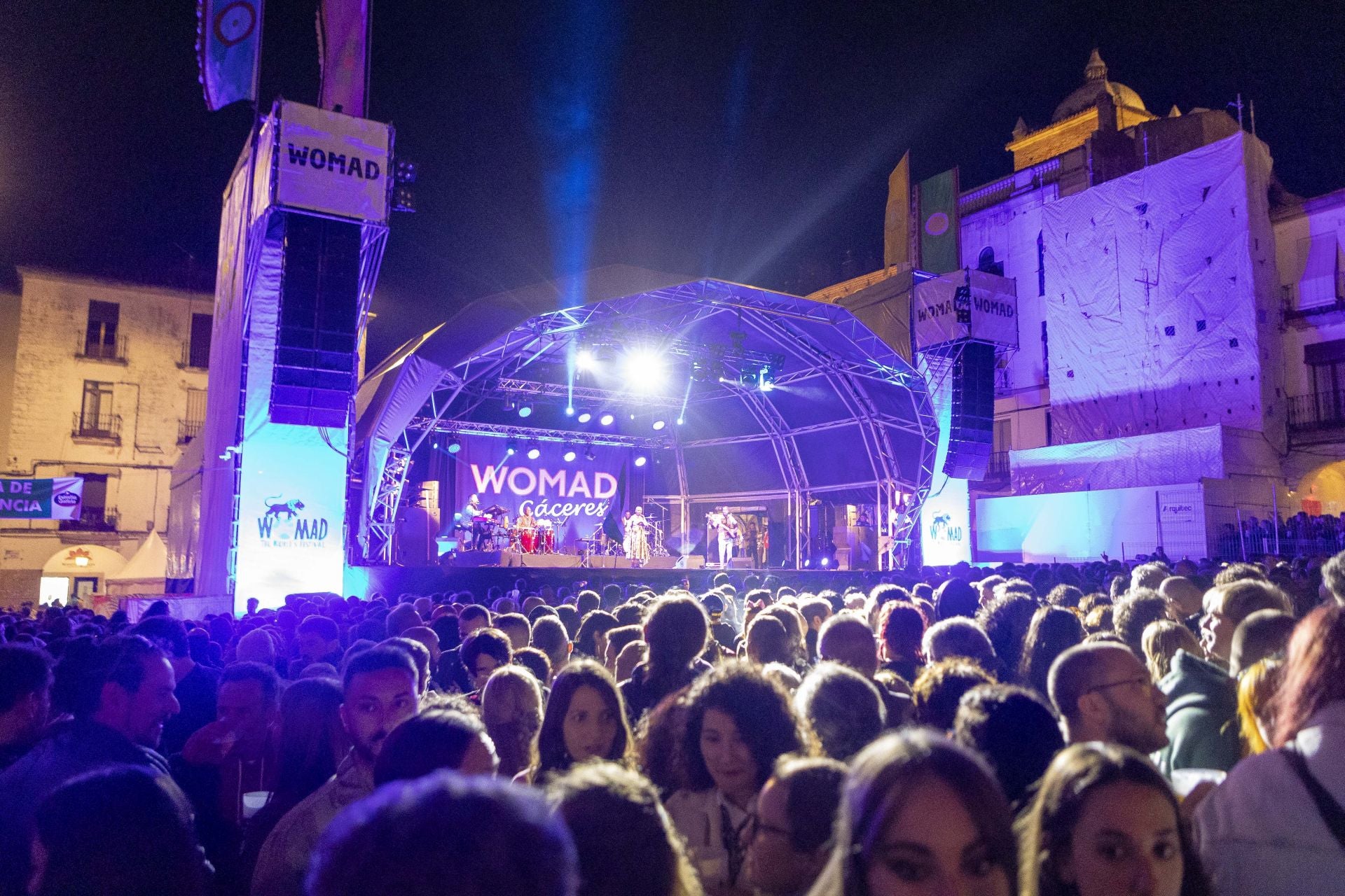 Fotos | Así ha sido el viernes de Womad en Cáceres