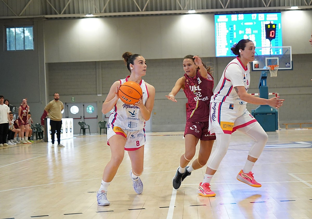 María Romero acabó con cinco puntos en su casillero.