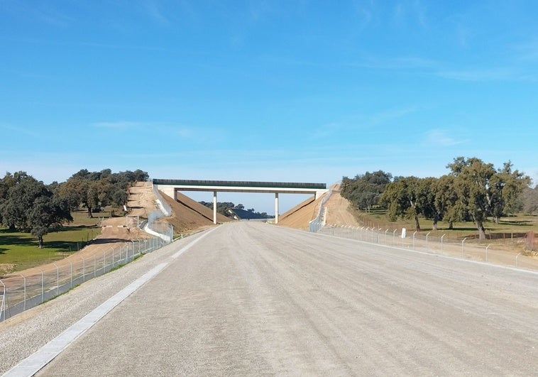 240 millones en licitaciones para un tramo de 70 kilómetros de AVE