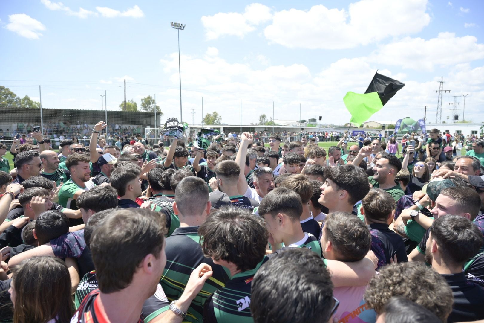 Fotos | Así se ha vivido el ascenso del Gévora a Tercera