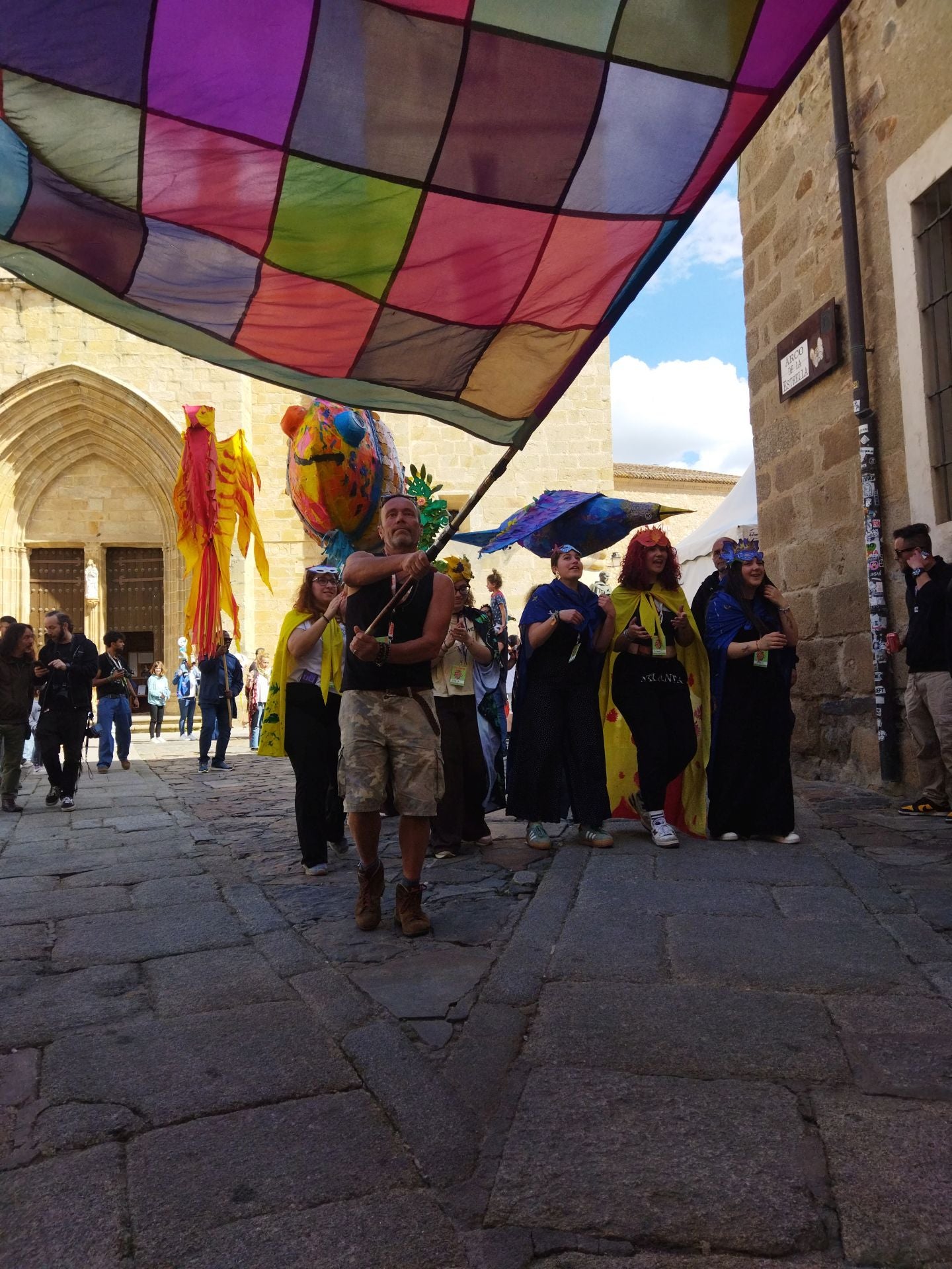 Womad Cáceres 2025 se despide a ritmo de batucada