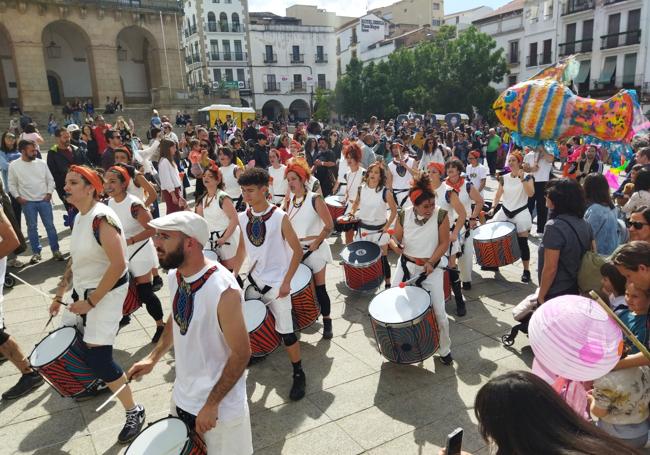 Batucada en el fin de fiesta.