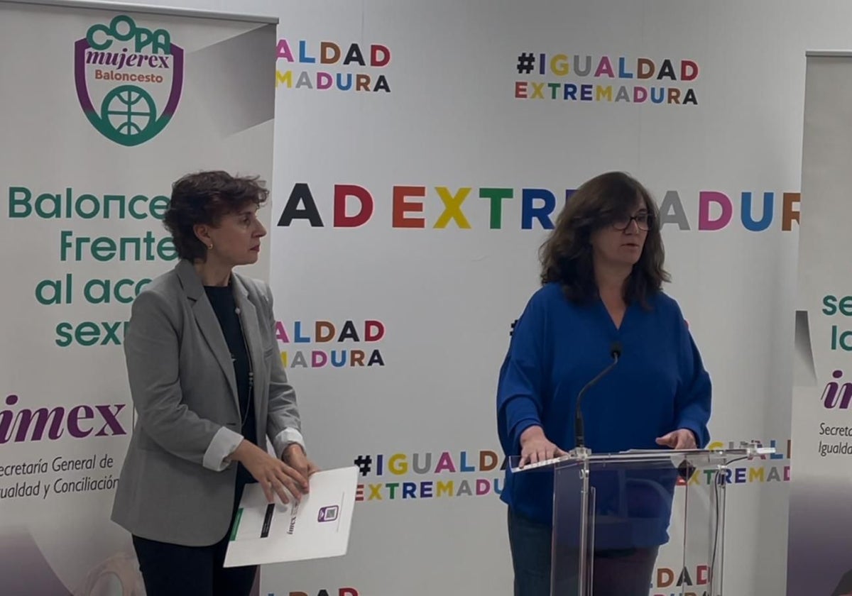 Pilar García y Beatriz Arjona durante la presentación de la Copa Mujerex.