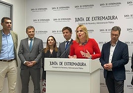 La consejera Elena Manzano, durante la presentación del plan formativo para empleados públicos.