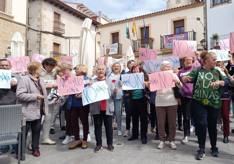 Una de las empresas que pedía un permiso de investigación minera en Sierra de Gata desiste de seguir con el proceso