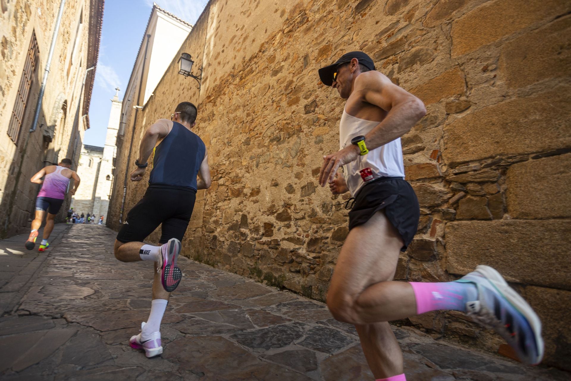 Las mejores fotos de la media maratón de Cáceres con récord de participación