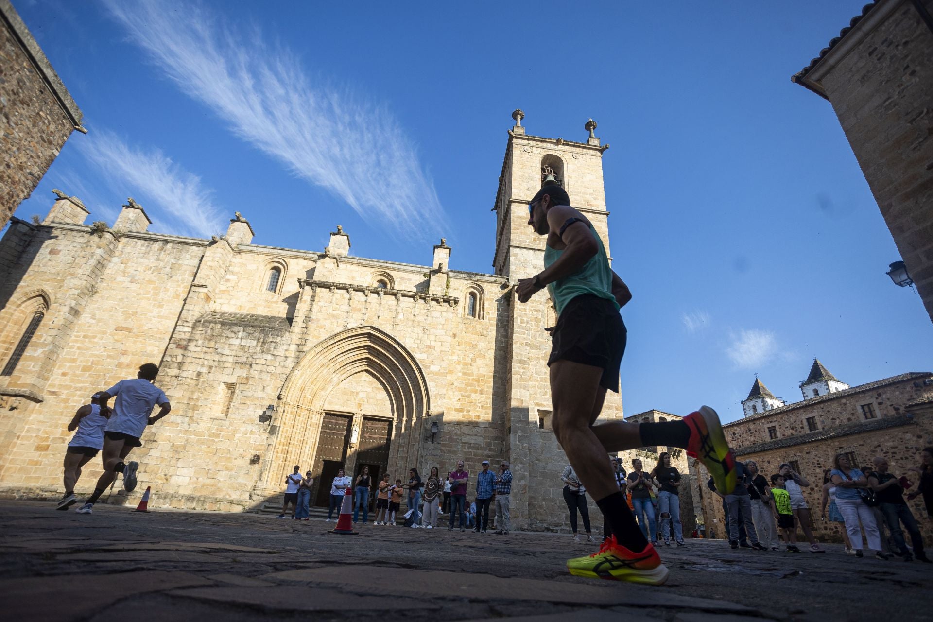 Las mejores fotos de la media maratón de Cáceres con récord de participación