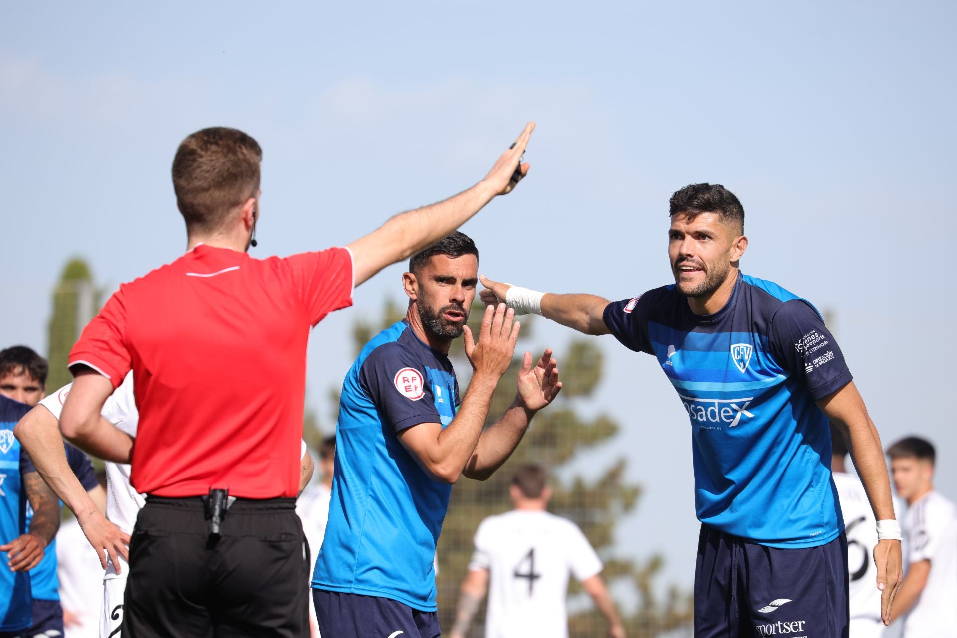 Así ha sido el partido entre el Villanovense y el Real Madrid C