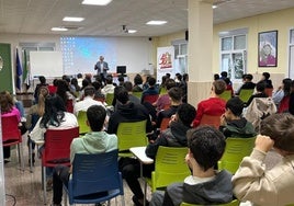 Alumnos del IES Augustóbriga en una de las actividades del centro.
