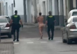 Un momento previo a la detención.