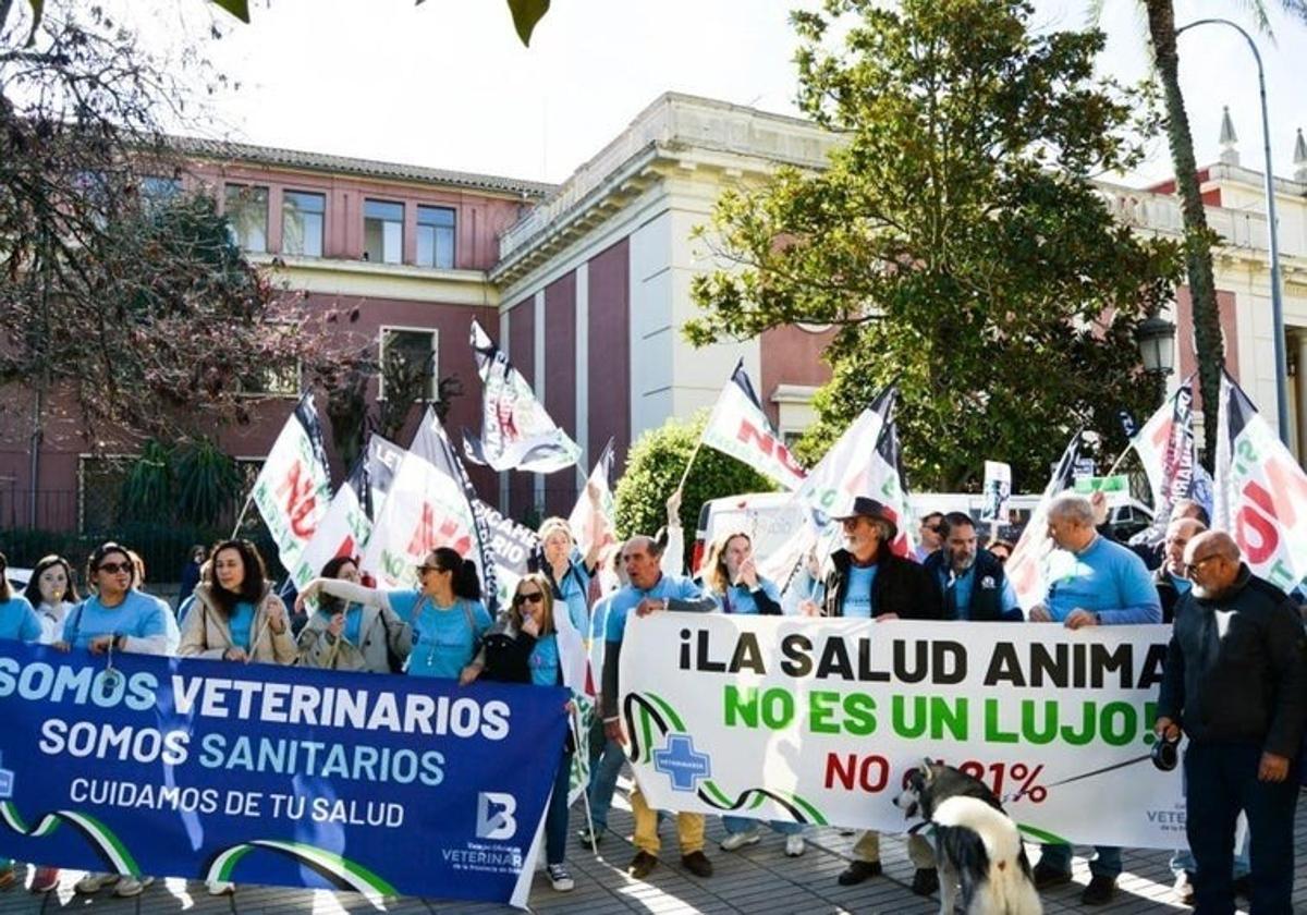Agricultura no modificará la ley del medicamento veterinario, «de momento»