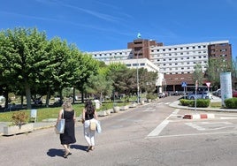 El personal sanitario consigue sofocar un incendio en la planta de psiquiatría del Universitario de Badajoz