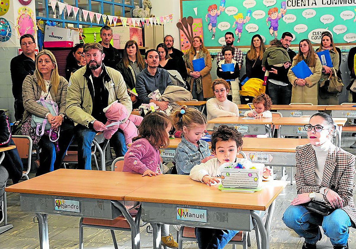 Jornada de puertas abiertas del colegio Maristas de Badajoz, uno de los que tiene más solicitudes que plazas.