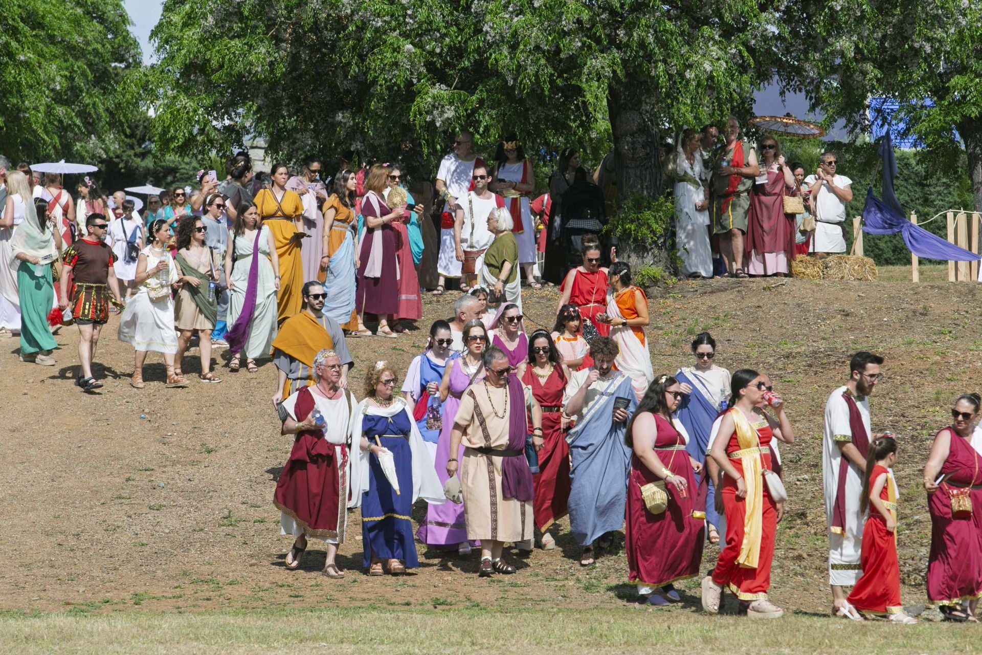 La carrera de cuadrigas desborda de público el Circo Romano