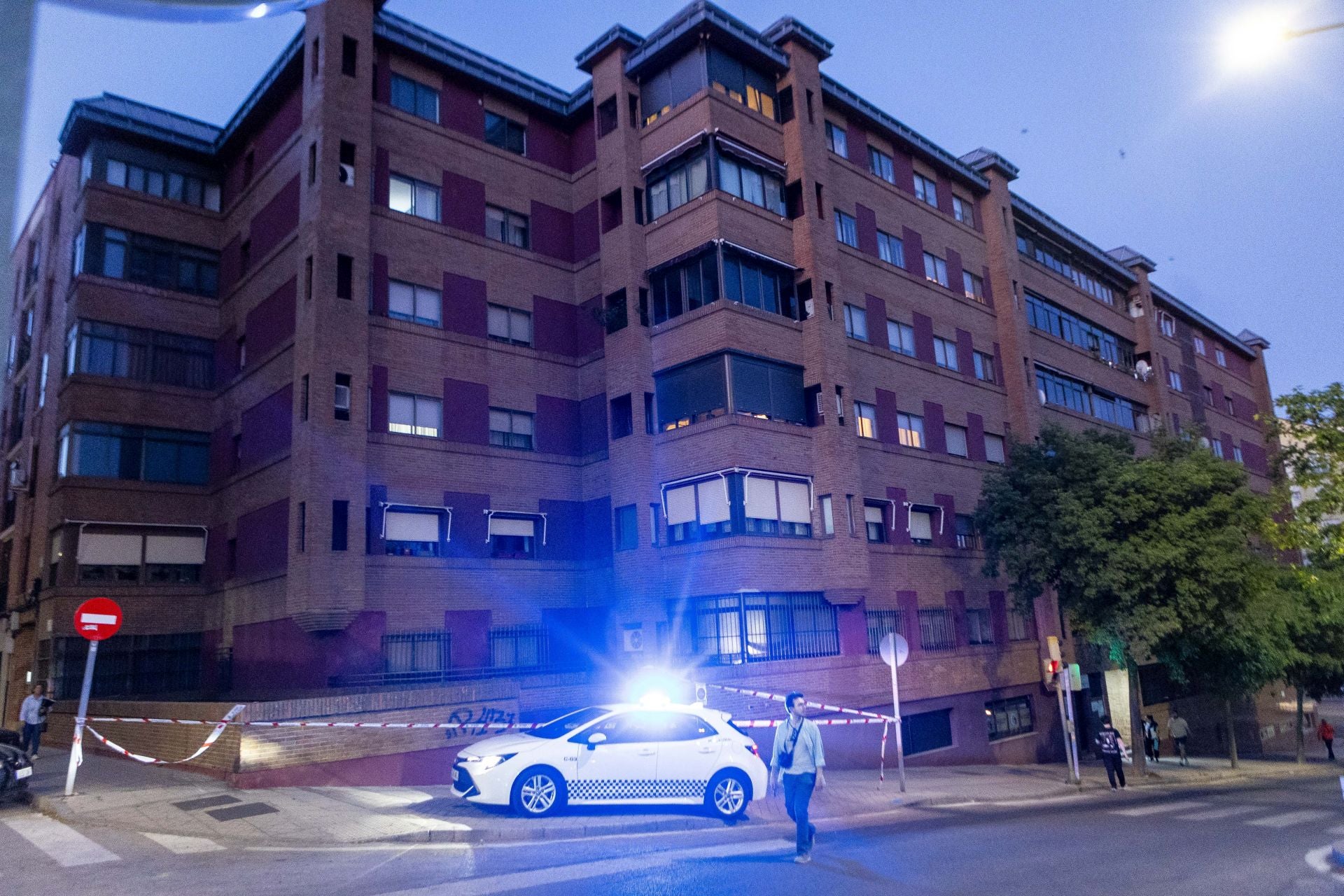 Tal como confirmó la Policía Nacional, los hechos se produjeron cuando dos jóvenes se enzarzaron en una discusión y ambos utilizaron objetos punzantes