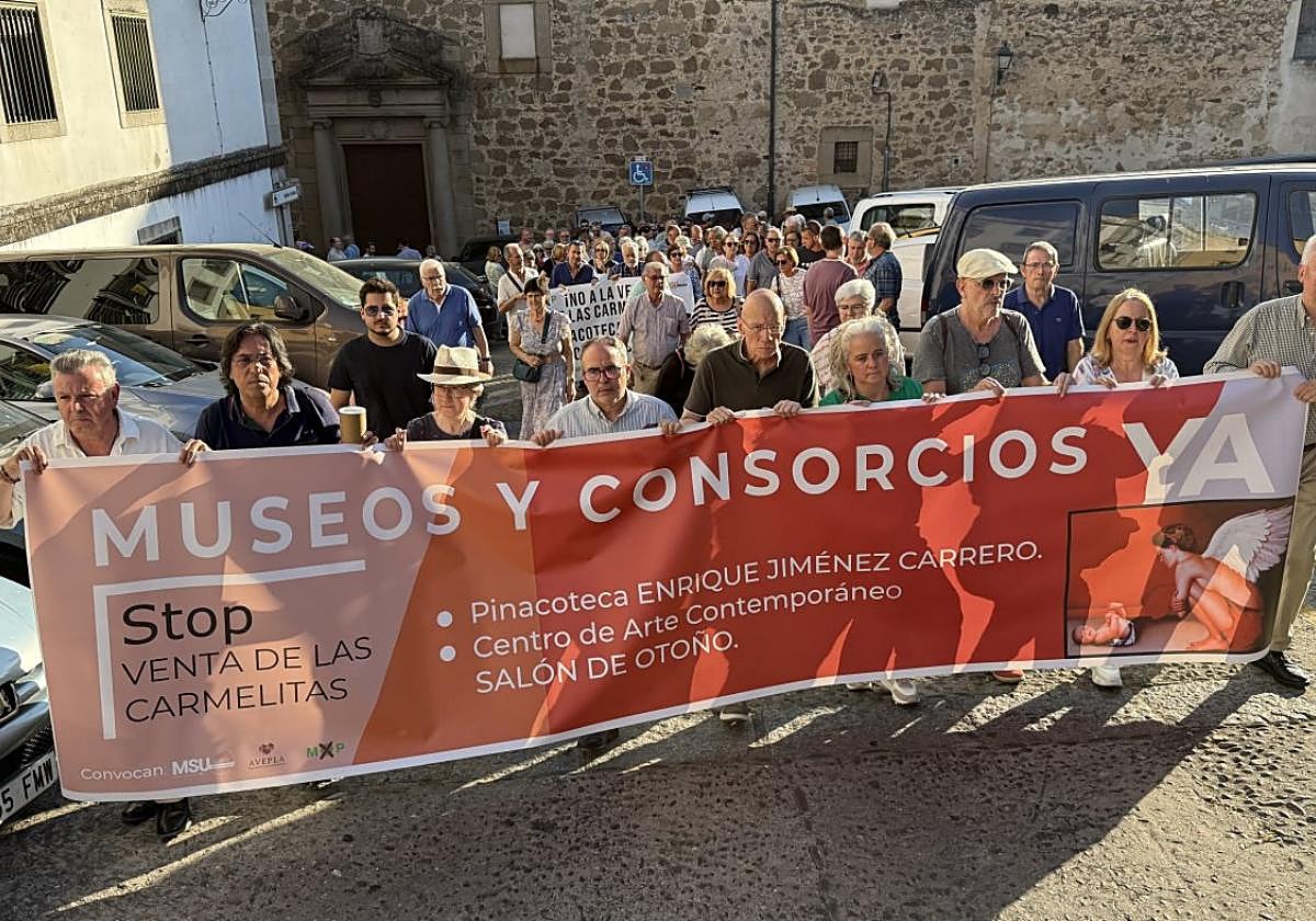 Inicio de la manifestación desde el convento de Las Carmelitas.