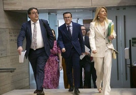 Así ha sido la llegada de Miguel Ángel Gallardo a su primer Pleno en la Asamblea de Extremadura