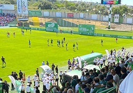 Banda del Espiri en el partido contra el Ávila.