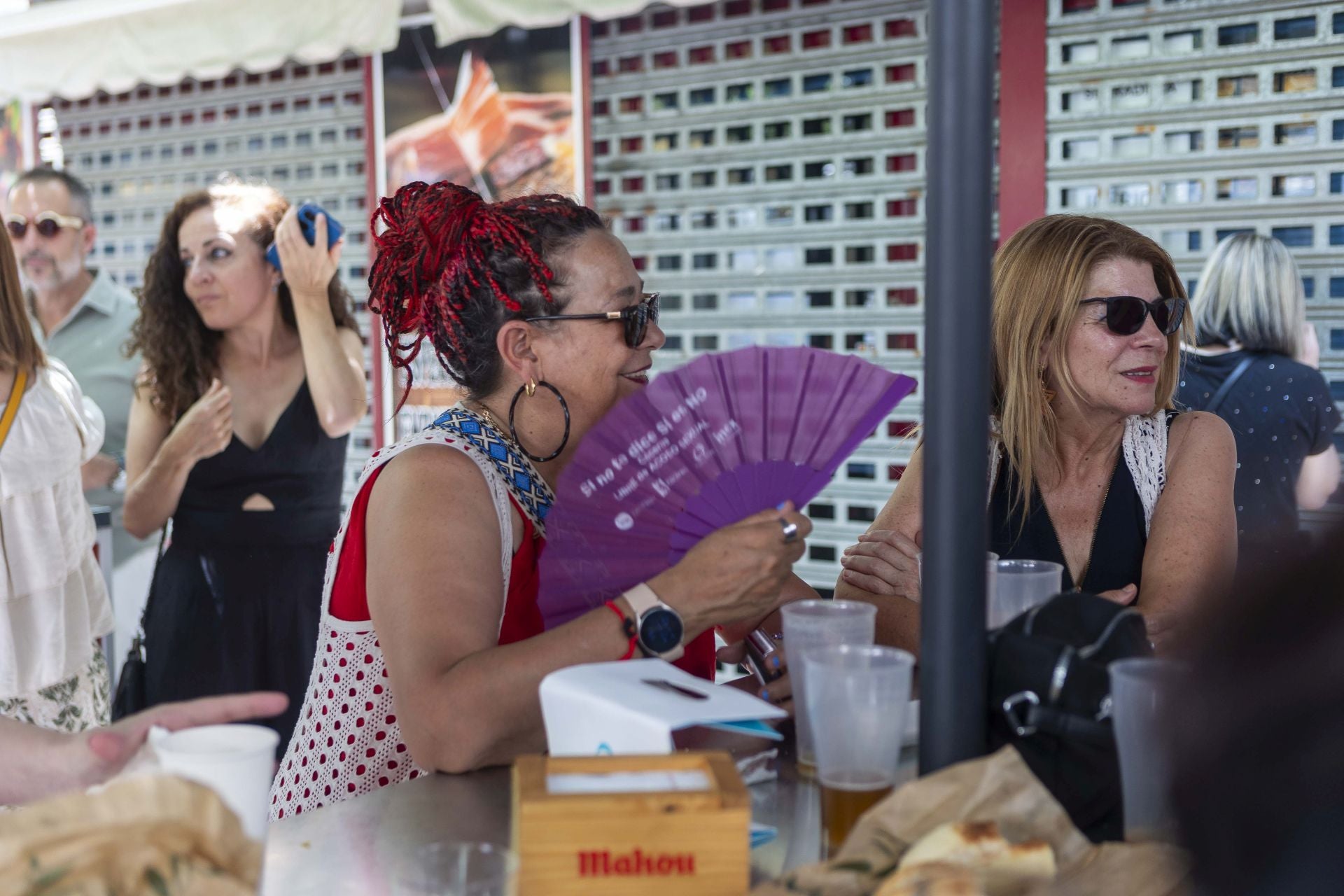 Ambiente en la feria de día de Cáceres
