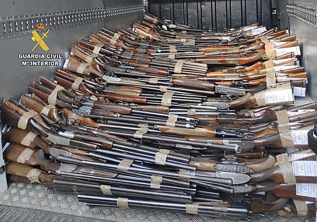 Algunas de las armas destruidas.