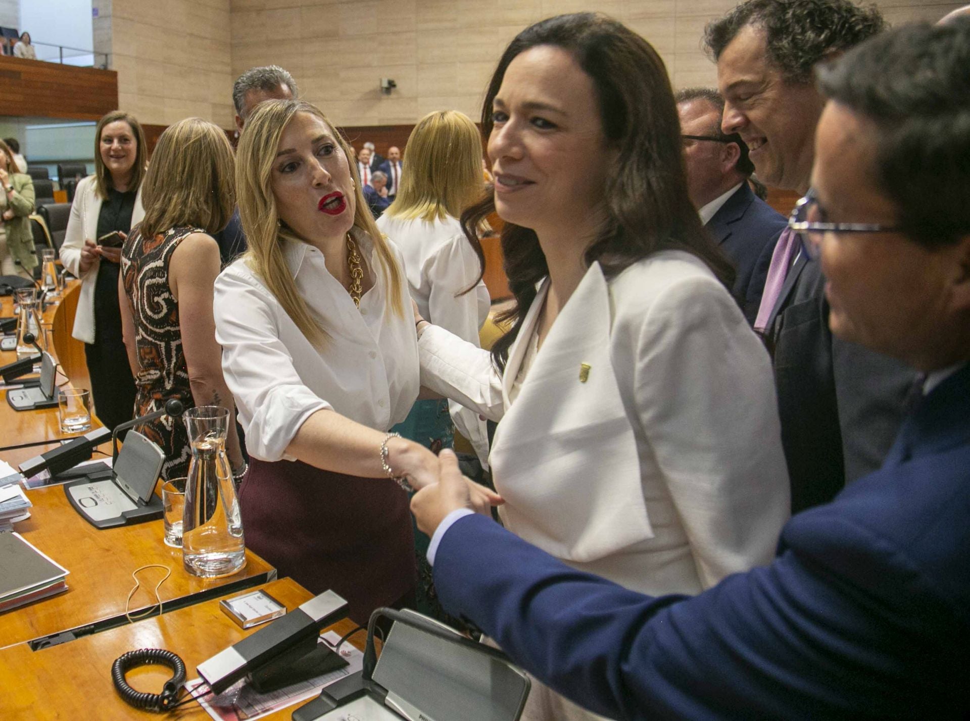 Gallardo llega a la Asamblea Â«para dar batallaÂ» y Guardiola le replica que solo Â«busca refugioÂ»
