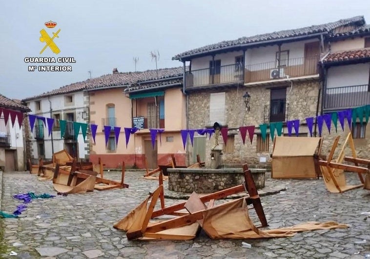 Vecinos de Guijo de Santa Bárbara ayudan a identificar a los autores de daños al mobiliario por valor de 5.000 euros