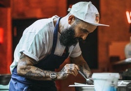 Carlos López Fruto elabora desde cero cada semana un menú degustación prácticamente distinto.