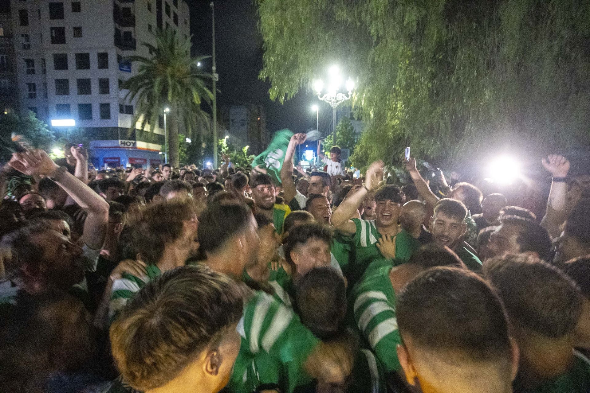 Fotos | El Cacereño estalla en júbilo con su ascenso a Primera RFEF