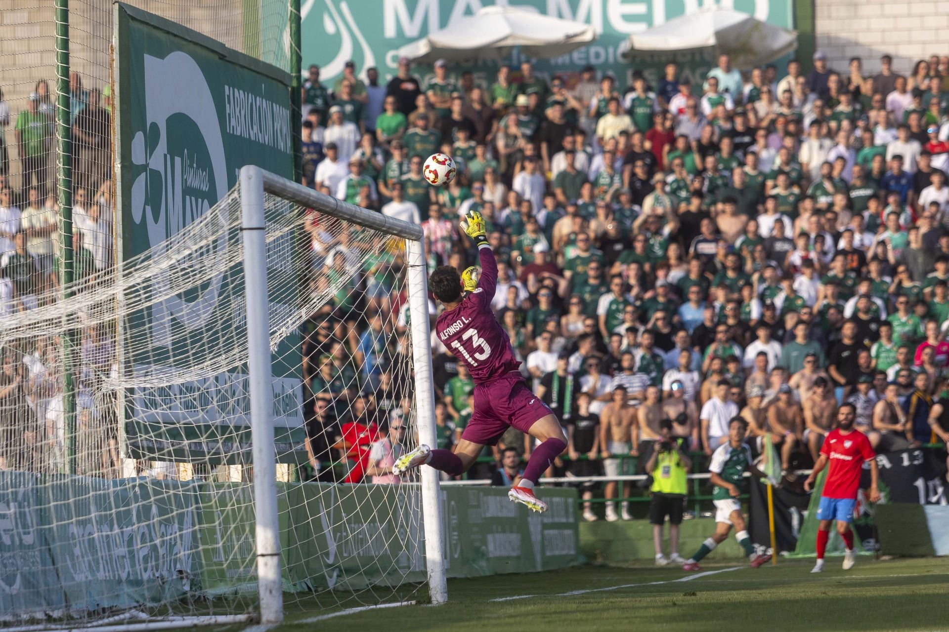 Fotos | El Cacereño estalla en júbilo con su ascenso a Primera RFEF