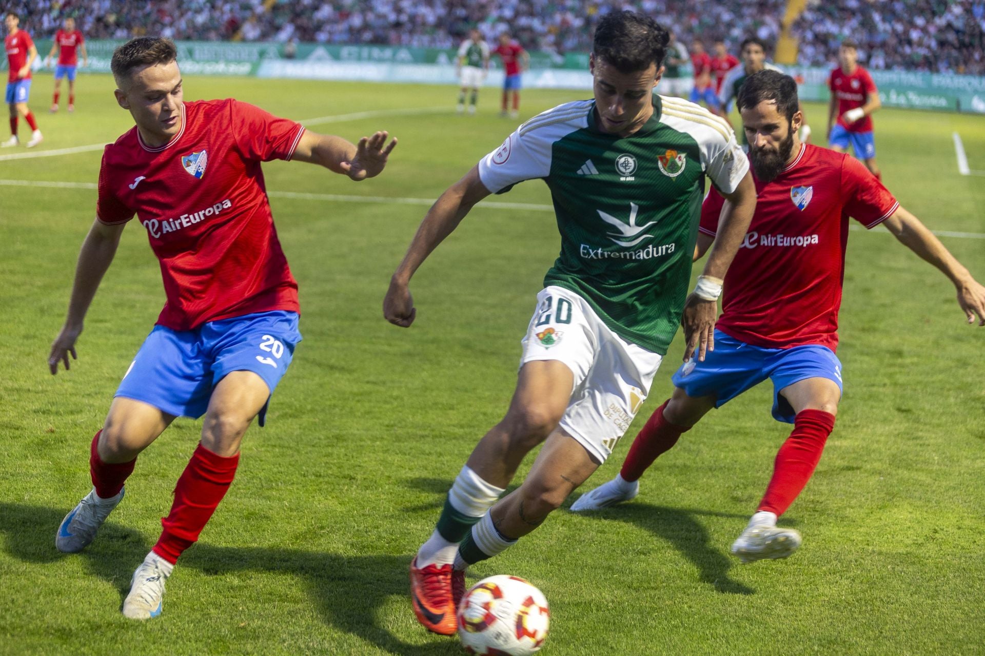 Fotos | El Cacereño estalla en júbilo con su ascenso a Primera RFEF