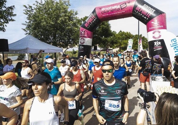 455 corredores ponen en marcha Los Palomos