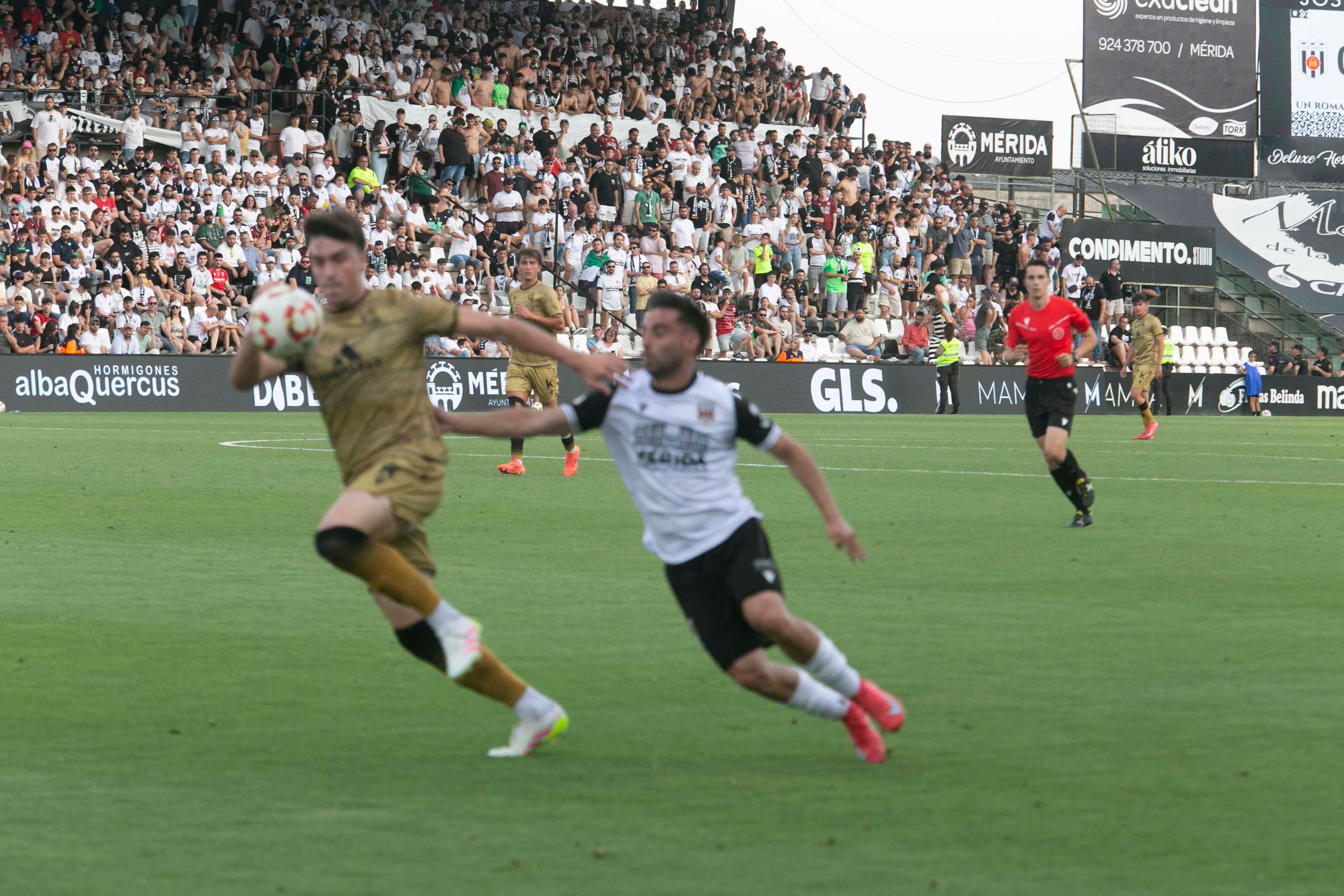 Fotos | Así ha sido el tropiezo del Mérida en casa ante el Sanse