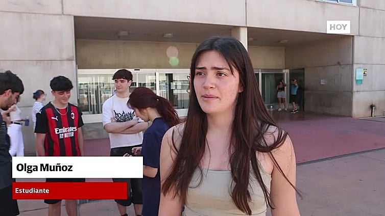 Nervios ante la PAU más difícil: «Me tiro 12 horas en la biblioteca»