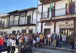 Minuto de silencio por la víctima el pasado 27 en Aldeanueva del Camino.